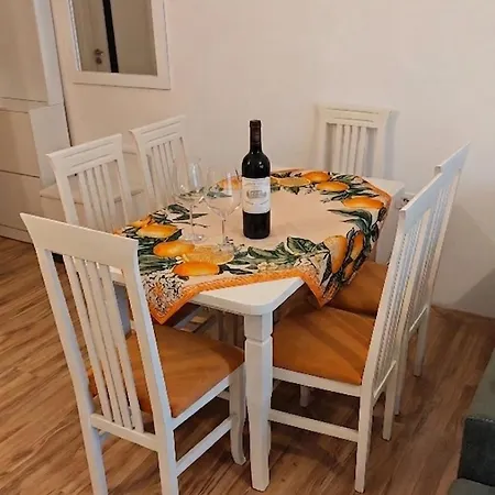 Lemon With Mountain View And Fast Wi-fi